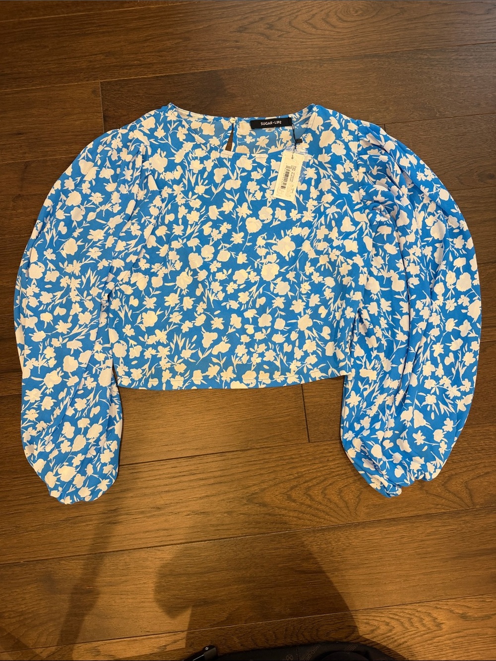 Sugarlips Blue and White Floral Puff Sleeve Crop Top Size Large NWT - C52-007